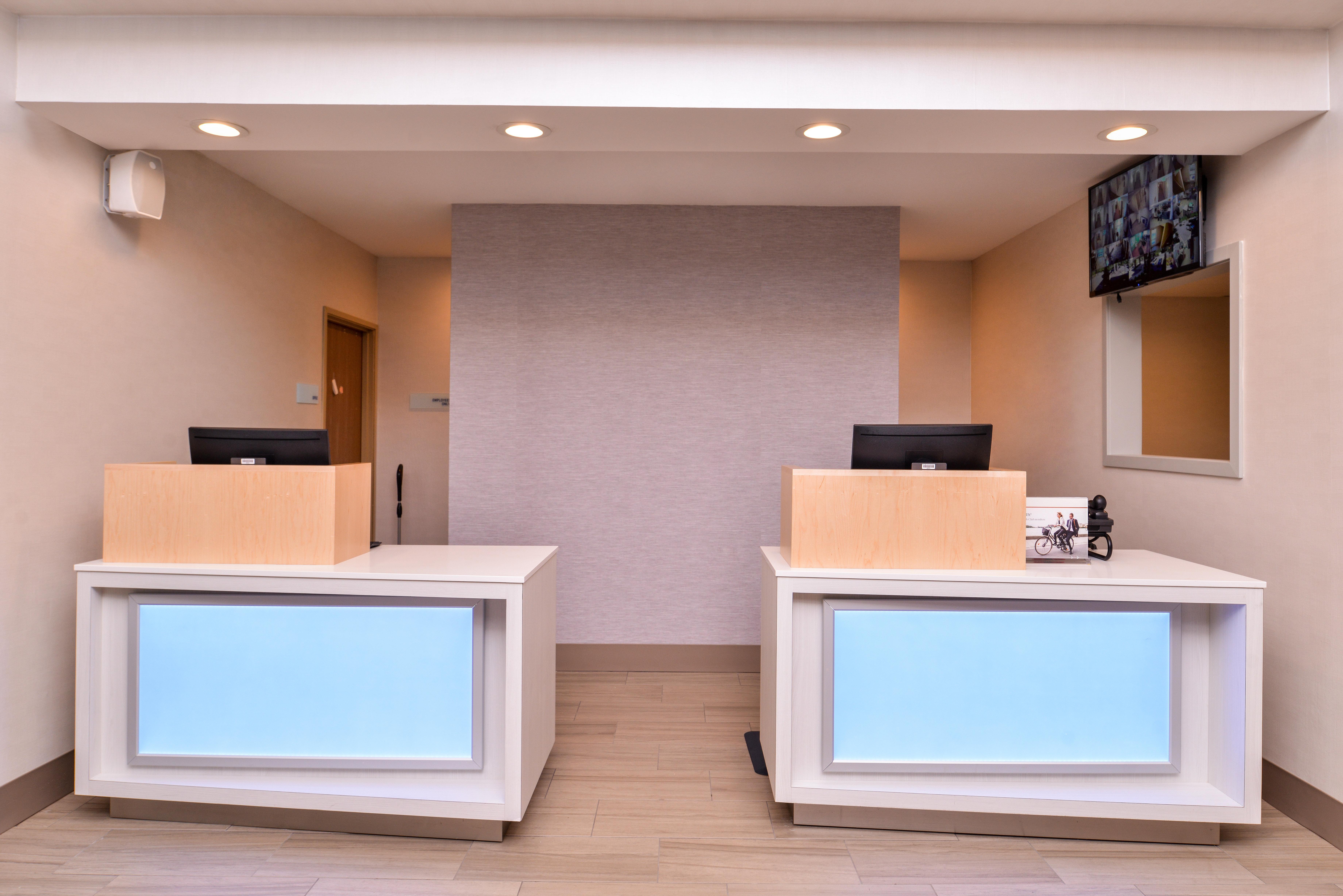 Holiday Inn Express & Suites Lacey - Olympia By Ihg Екстер'єр фото