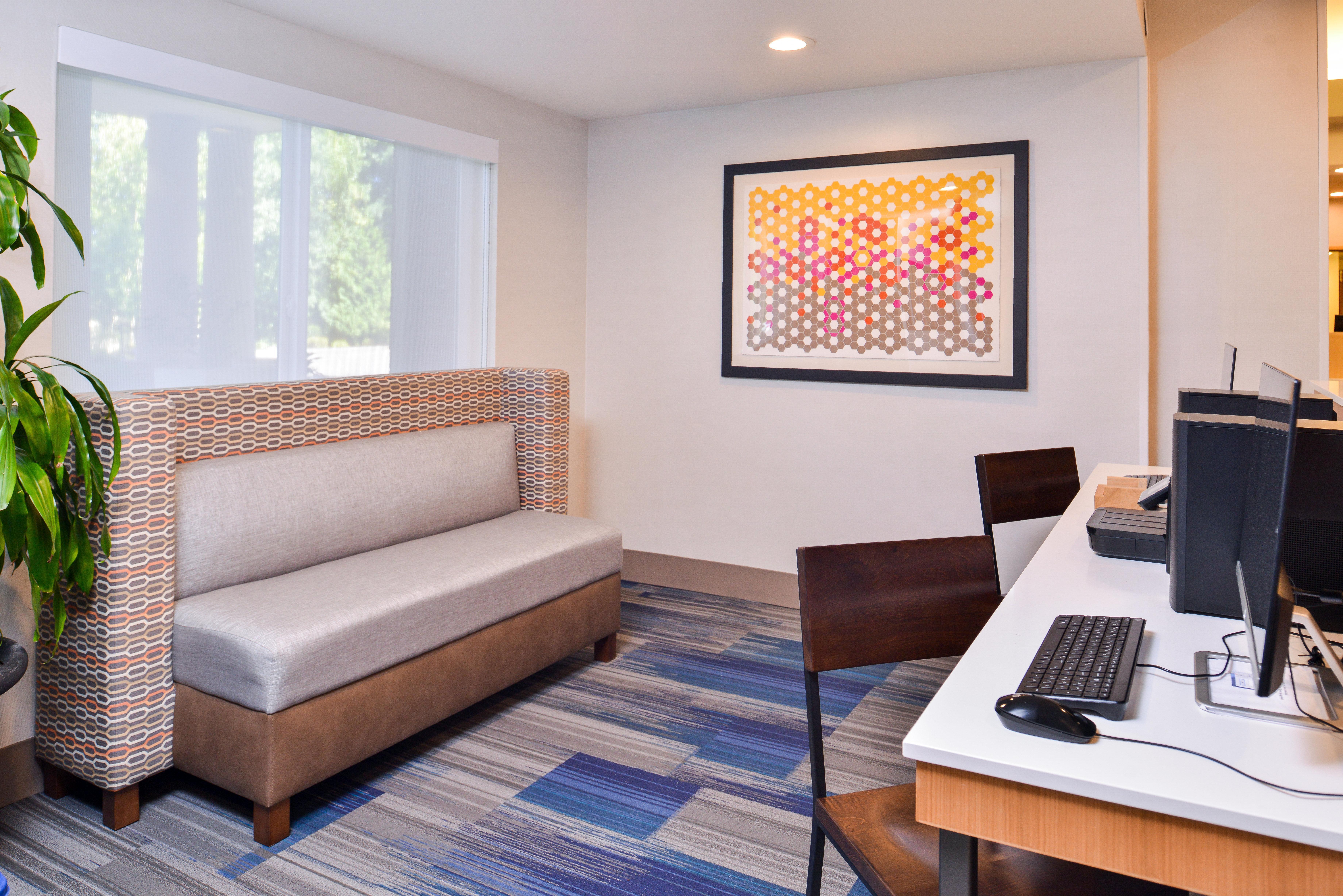 Holiday Inn Express & Suites Lacey - Olympia By Ihg Екстер'єр фото