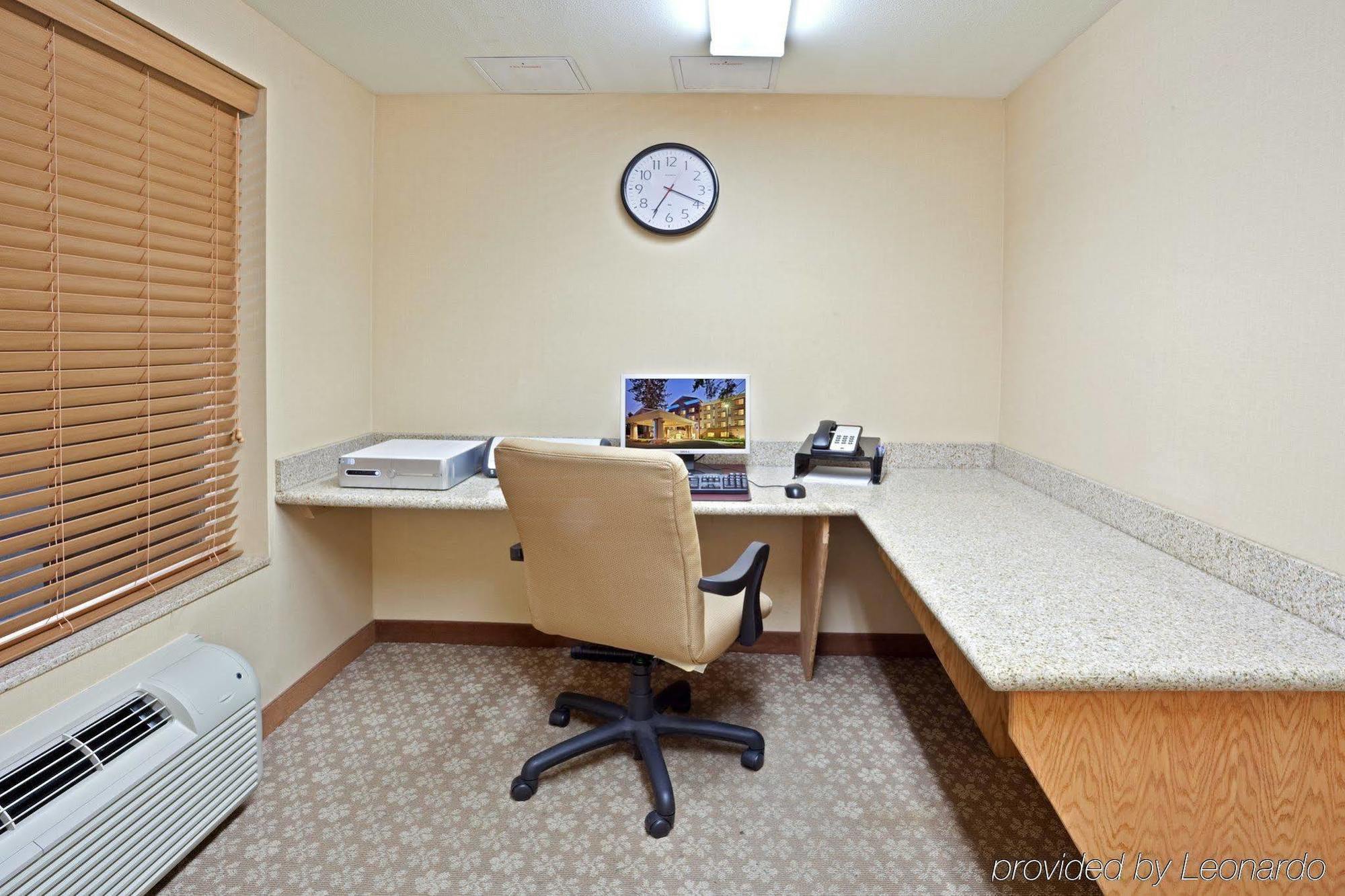Holiday Inn Express & Suites Lacey - Olympia By Ihg Екстер'єр фото