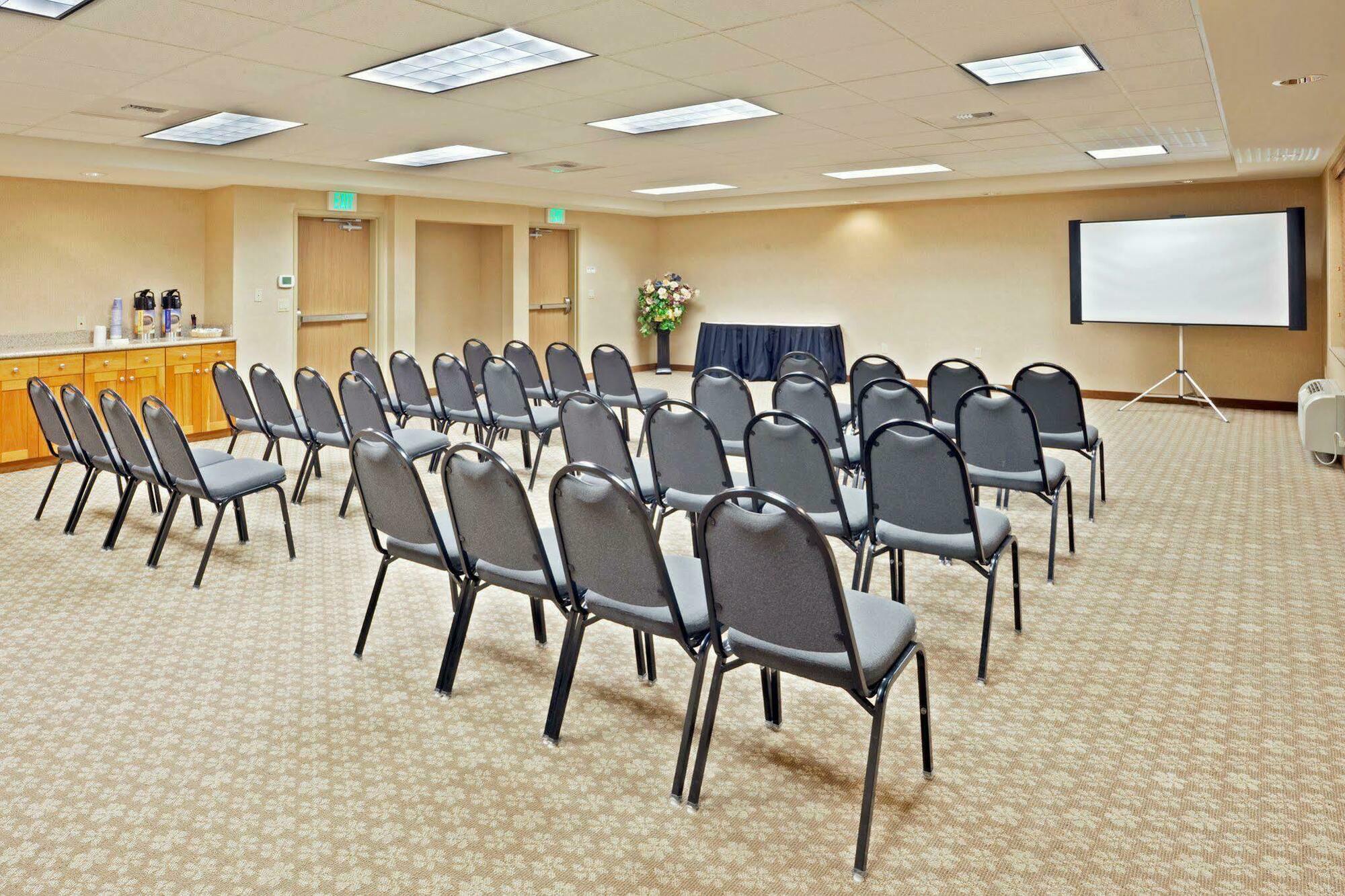 Holiday Inn Express & Suites Lacey - Olympia By Ihg Екстер'єр фото